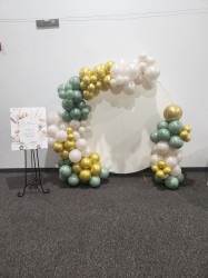 20250321 192643 1772658435 Gold Circle Arch